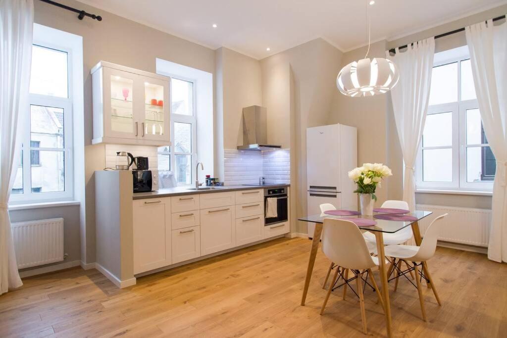 Modern & Spacious 80M2 Apartment In Riga Old Town Dış mekan fotoğraf